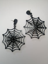 Load image into Gallery viewer, Black Spiderweb Earrings